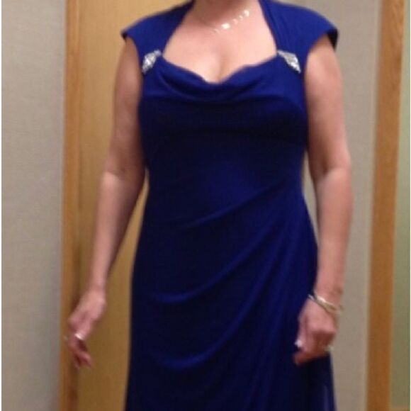 Xscape women’s royal blue side rauched chiffon, overlay gown, size 6  - Picture 10 of 10